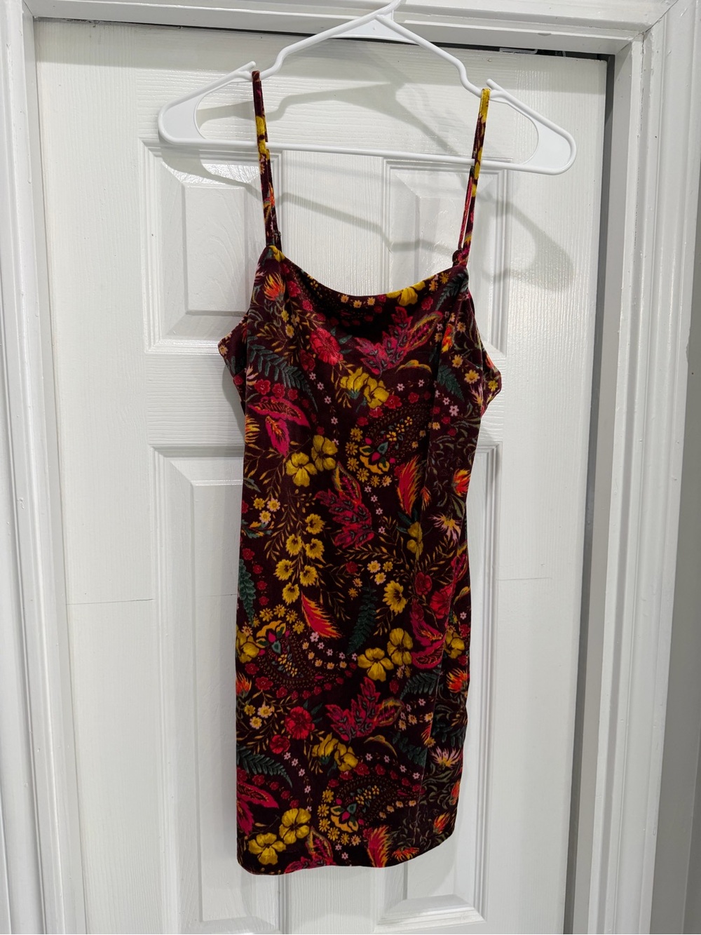 Forever 21 Burgundy Floral Spaghetti-Strap Mini Dress